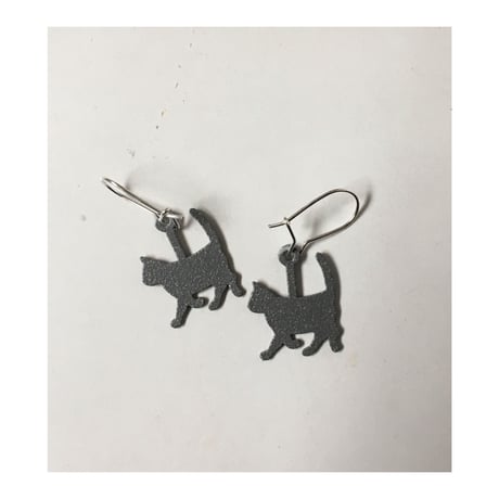 猫ピアス