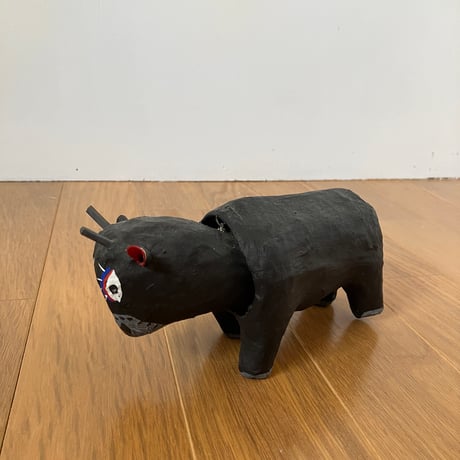 琉球郷土玩具「牛アーシ」（古）