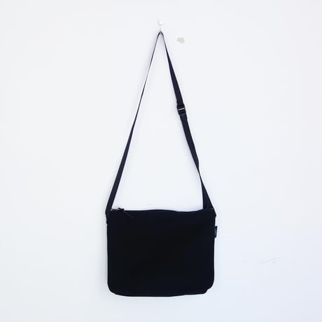 STANDARD SUPPLY　SIMPLICITY ZIP SHOULDER【BLACK】