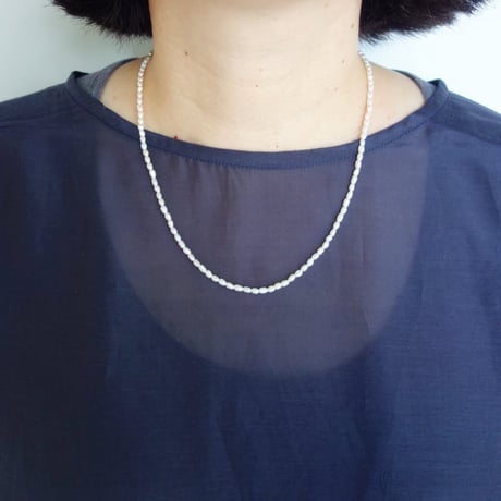 ERA.　TWNKL PEARL NECKLESS【White Long】