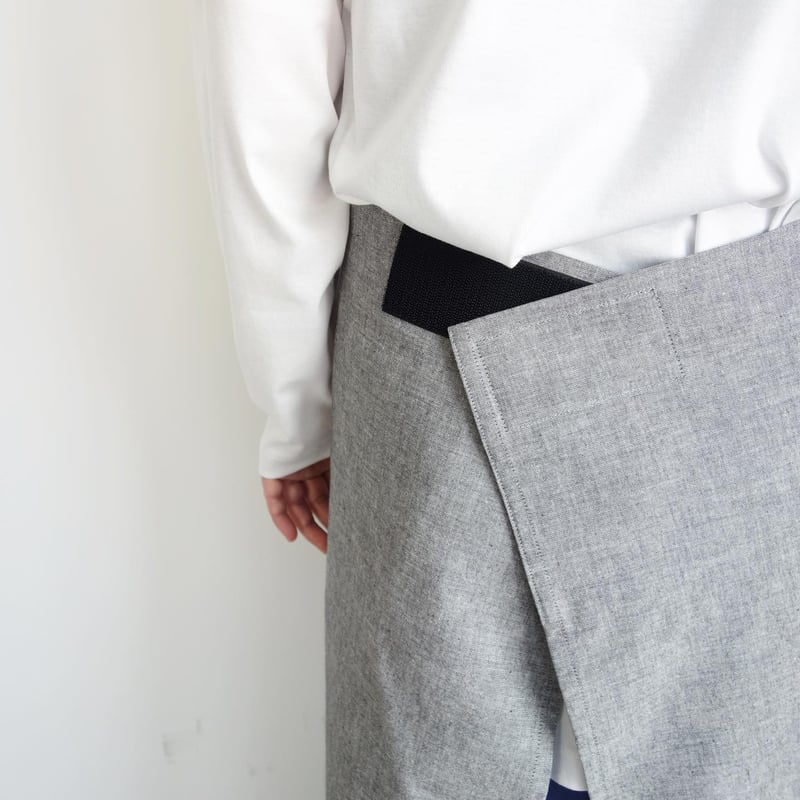 F/style 亀田縞のエプロン【黒鼠】 | folkhimeji's STORE F/style 亀田縞のエプロン【黒鼠】 | folkhimeji's STORE