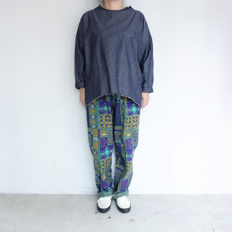 homspun☆今期新品未使用ライトオンスシャンブレープルオーバーブラウス homspun☆今期新品未使用ライトオンスシャンブレープルオーバー