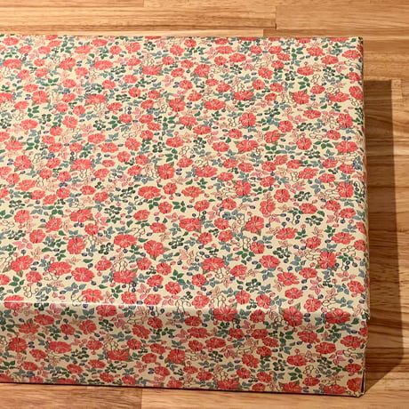 gift wrapping box