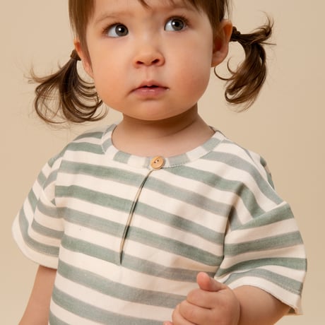 【STUDIO BOHEME PARIS】T-SHIRT ORSO - GREEN STRIPES