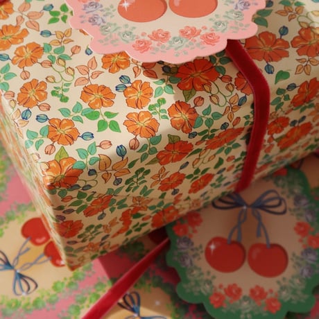 【Konges Sløjd】WRAPPING PAPER FSC - CHERRY BOW/KALUKA
