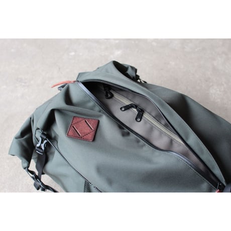 OVERNIGHT 35 (Khaki/Khaki)