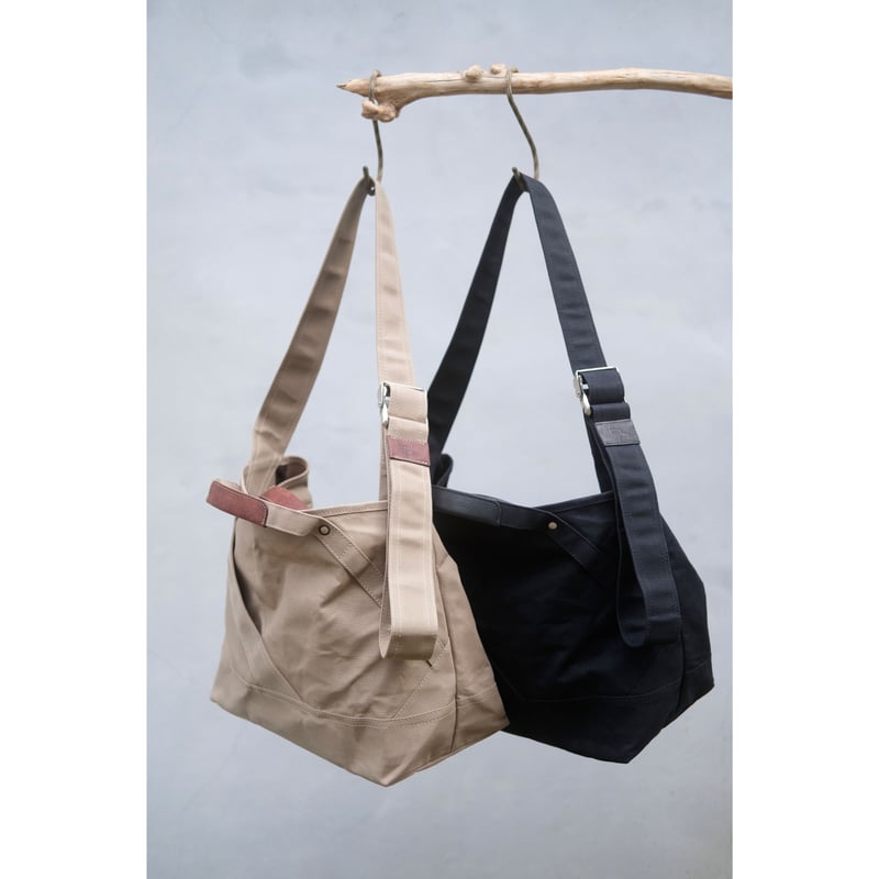 gron L size (col:Black/leather handle) | ripa