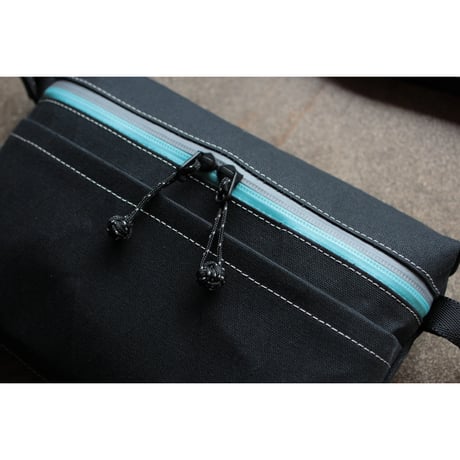 HOBO SACOCHE (col/Black)