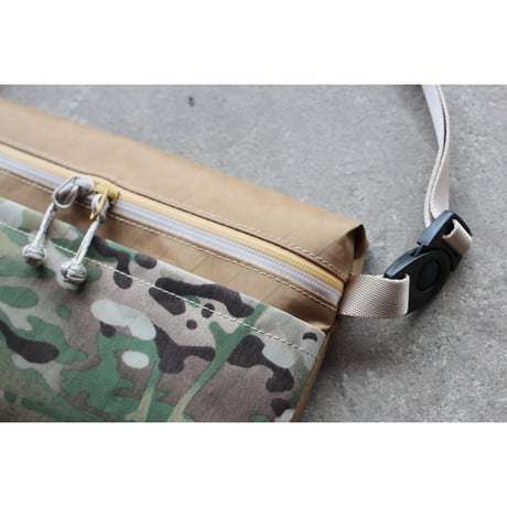 TRAIL SACOCHE (col/Coyote-camo)