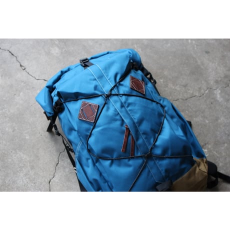 OVERNIGHT 35 (Blue/Coyote Brown)
