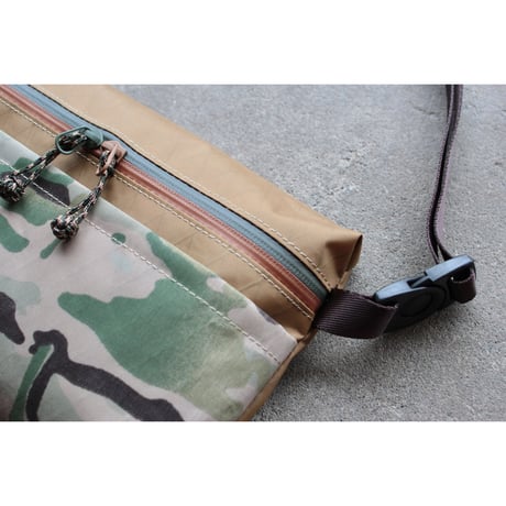 TRAIL SACOCHE (col/Coyote-camo)