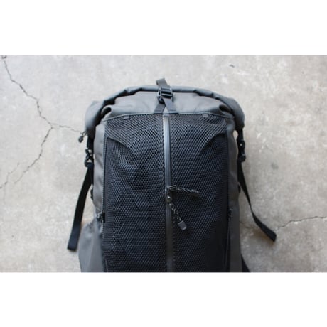 OVERNIGHT pack  / mesh (Charcoal Gray/Black)