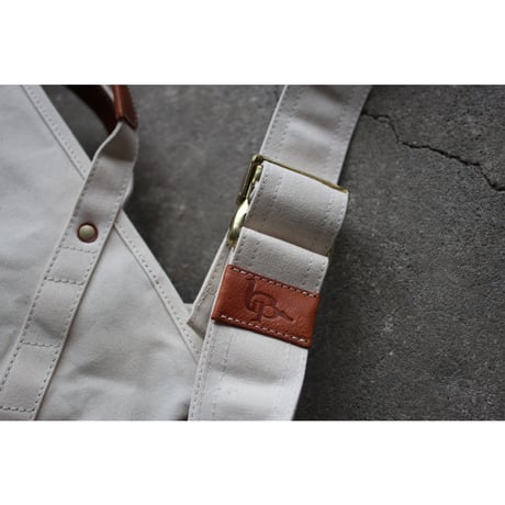 gron L size (White/leather handle)