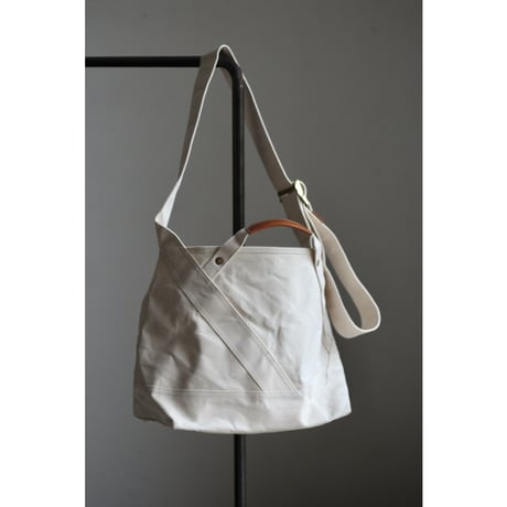 gron L size (White/leather handle)
