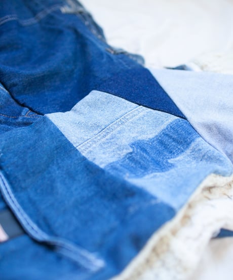 "つぎはぎのデニムニットフードマフラー 第六色" Patchwork denim knit hooded muffler, Rebuild by vintages