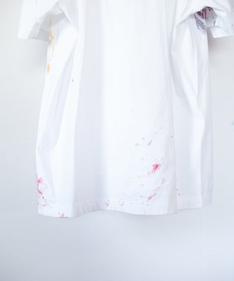 "色彩手刷りと刻まれた名前のTシャツ 第八色" T-shirt with hand-printed colors and engraved name