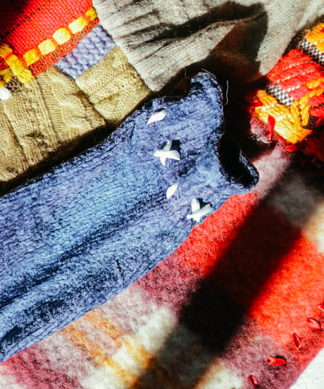 "リボンとラグ" Vintage knit Rebuild Muffler by Rug and Ribbon Stitch