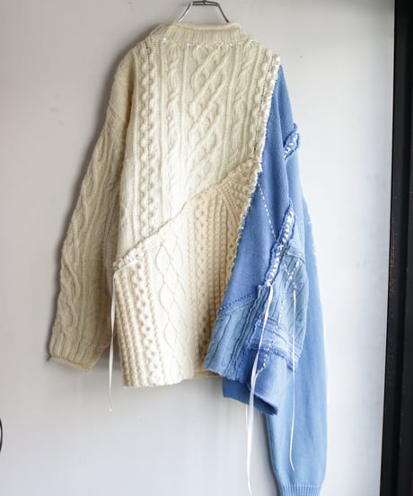 "あの日、青かっただけのニットセーター 2021年式" Past blue knit, reconstructed from blue and white knit vintages