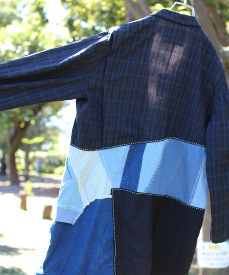 "海岸線" A long jacket with curved lines inspired by the coastline, Rebuild by vintages
