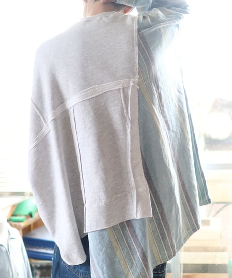 "灰と薄青" Ash and light blue Misaligned pullover, rebuild by vintages