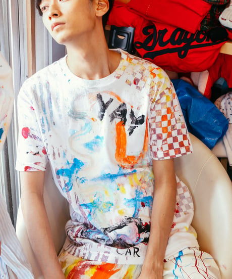 "遊びと色事" playful and colorful T-shirt, by hand-silk screen and hand-paint