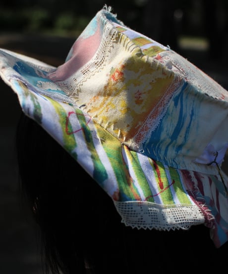 "色になでられ" Painted cloth with Antique lace Patchwork hat, Rebuild by vintages