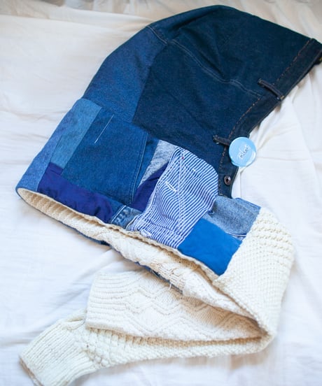 "つぎはぎのデニムニットフードマフラー 第三色" Patchwork denim knit hooded muffler, Rebuild by vintages
