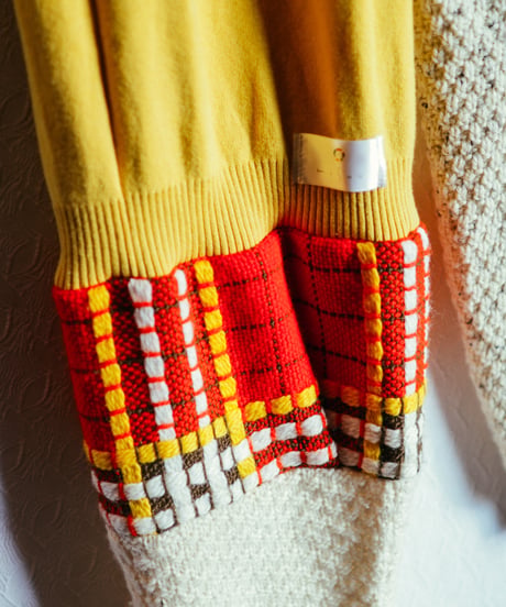 "若い多声音楽" Vintage knit Rebuild Muffler by Polyphony