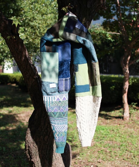 "忘れものたちよあつまれ" Forgotten things gather muffler, Rebuild by vintages