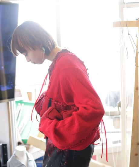 "レッドエンド・ガールフレンド" Red end girl friend, reconstructed from red knit vintages