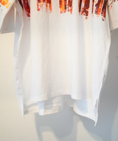 "色彩手刷りのTシャツ 2024年版 第二色" T-shirt with hand-printed colors
