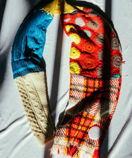 "銀と色彩とレトロ" Vintage knit Rebuild Muffler by Japan antique rug and Ribbon Stitch