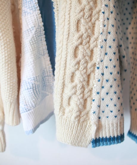 "君が笑う、遊ぶ青いカーディガン" Blue cardigan to play around, Rebuild by vintages
