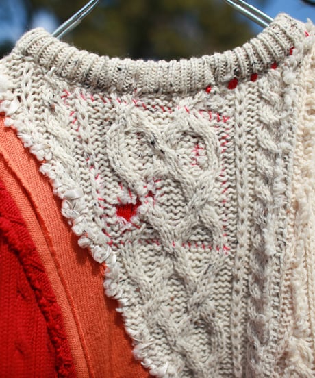 "その色情は不均衡なようで優しい手直しが繰り返されていた" Lust colors seemed to be unbalanced, and gentle repair was repeated