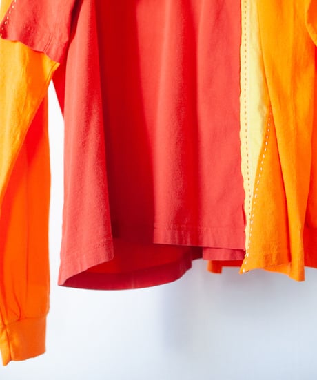 "夕暮れの街と紅い花" Sunset Red Flowers long-sleeved T-shirt, Rebuild by vintages
