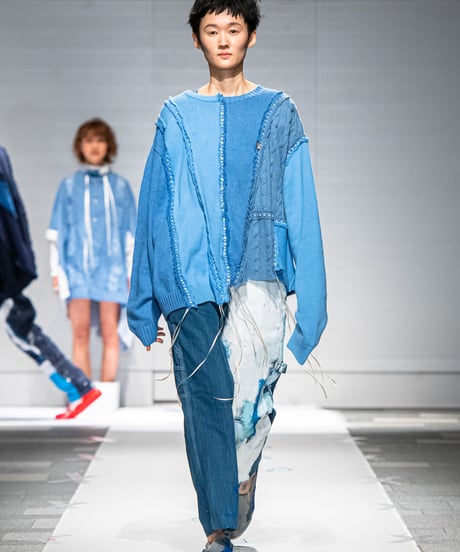 "リボンと狐の嫁入り" SUNNYRAIN AND RIBBONS, reconstructed from blue cotton knit vintages