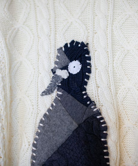 "驚いている鳩" patchwork pigeon(surprised) knit, Rebuild by vintages