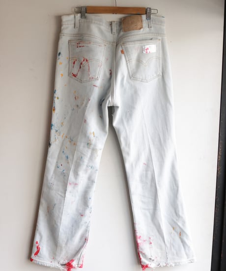 "重力の虹" Gravity's Rainbow, Based on Bleach Levis Orange tab