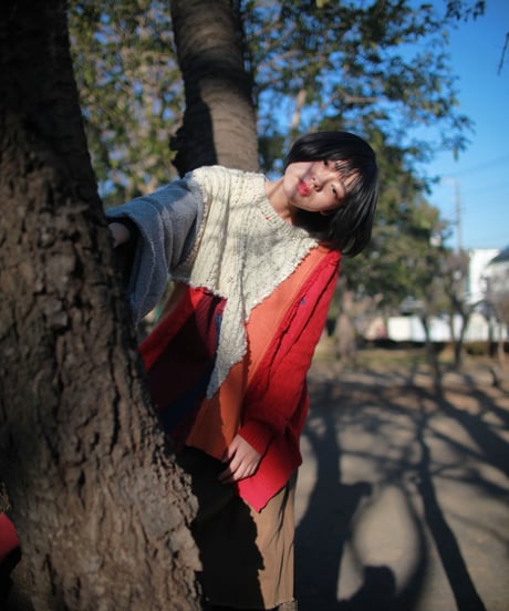 "その色情は不均衡なようで優しい手直しが繰り返されていた" Lust colors seemed to be unbalanced, and gentle repair was repeated