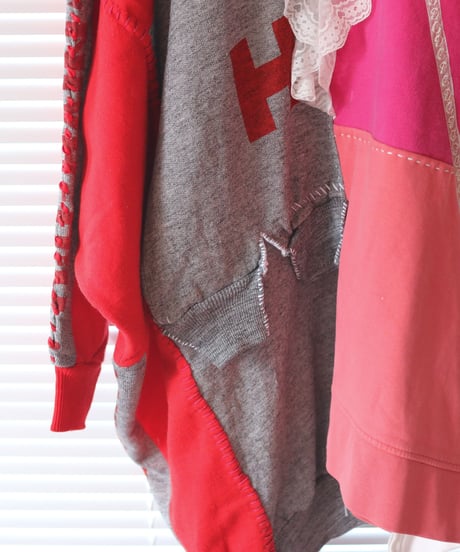 "リリィ" Lily Oversized multicolor patchwork and hand-stitching pull-over, rebuild by vintages