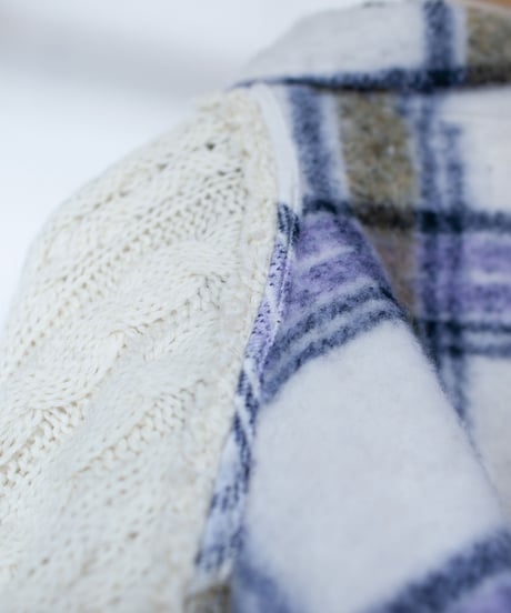 "ニットに侵食されてるコート" A coat eroded by knitwear, Rebuild by vintages