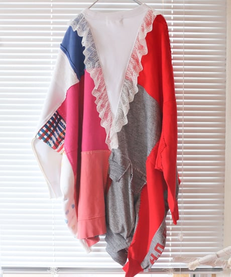 "リリィ" Lily Oversized multicolor patchwork and hand-stitching pull-over, rebuild by vintages