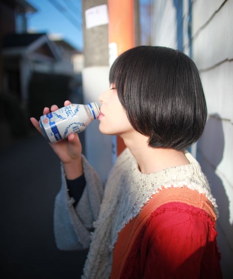 "その色情は不均衡なようで優しい手直しが繰り返されていた" Lust colors seemed to be unbalanced, and gentle repair was repeated