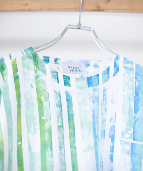 "草木が濡れる音" The sound of grass getting wet, Hand-printed silk-screen T-shirt