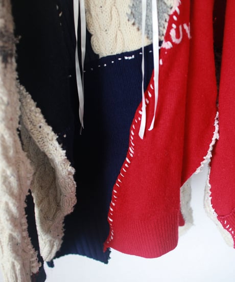 "赤と青が交わる明滅" In the light and shadow where red and blue intersect knit, Rebuild by vintages