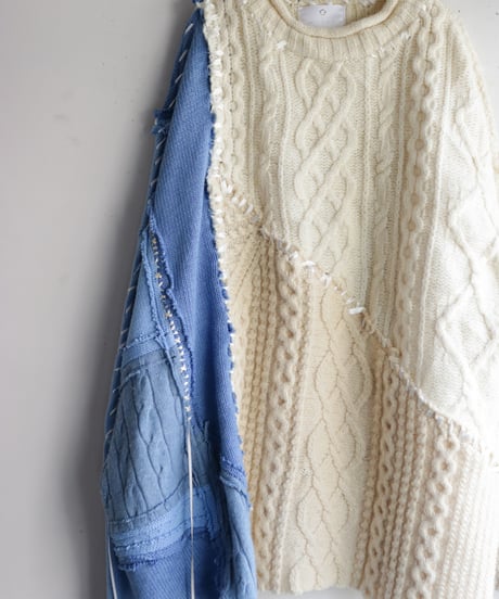 "あの日、青かっただけのニットセーター 2021年式" Past blue knit, reconstructed from blue and white knit vintages