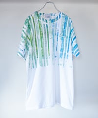 "草木が濡れる音" The sound of grass getting wet, Hand-printed silk-screen T-shirt