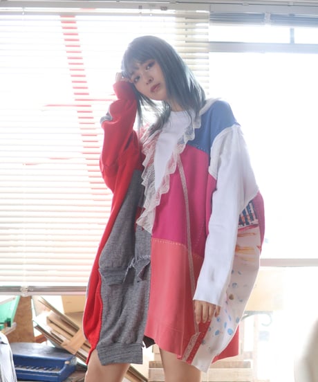 "リリィ" Lily Oversized multicolor patchwork and hand-stitching pull-over, rebuild by vintages