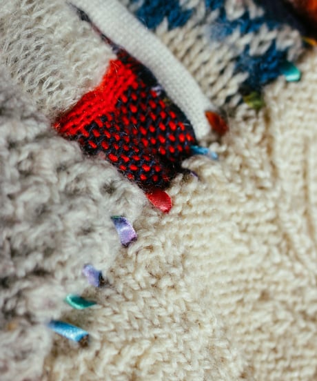 "銀と虹のリボン" Vintage knit Rebuild Muffler by Rainbow and Silver Ribbon Stitch