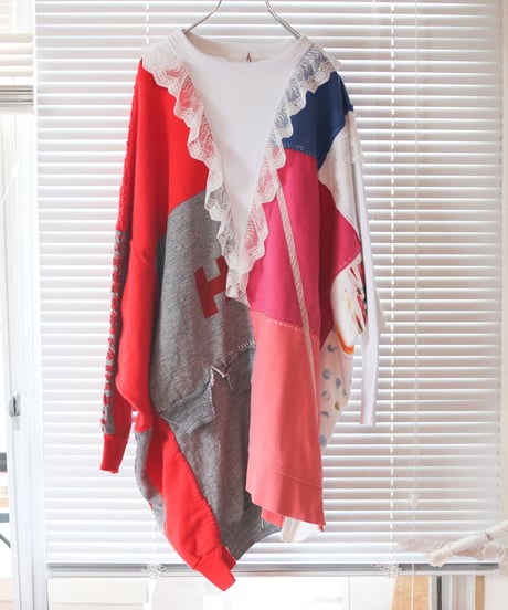 "リリィ" Lily Oversized multicolor patchwork and hand-stitching pull-over, rebuild by vintages
